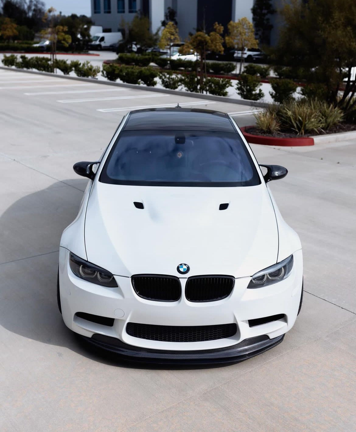 Chassis mounted GTS Lip